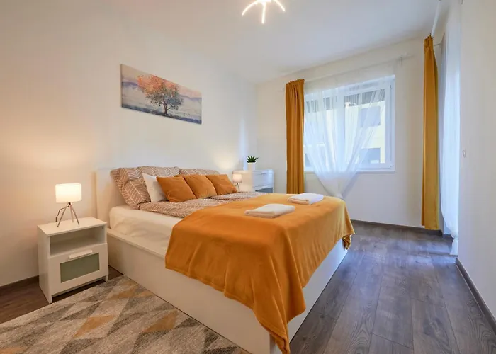 Buda Bay * 布达佩斯